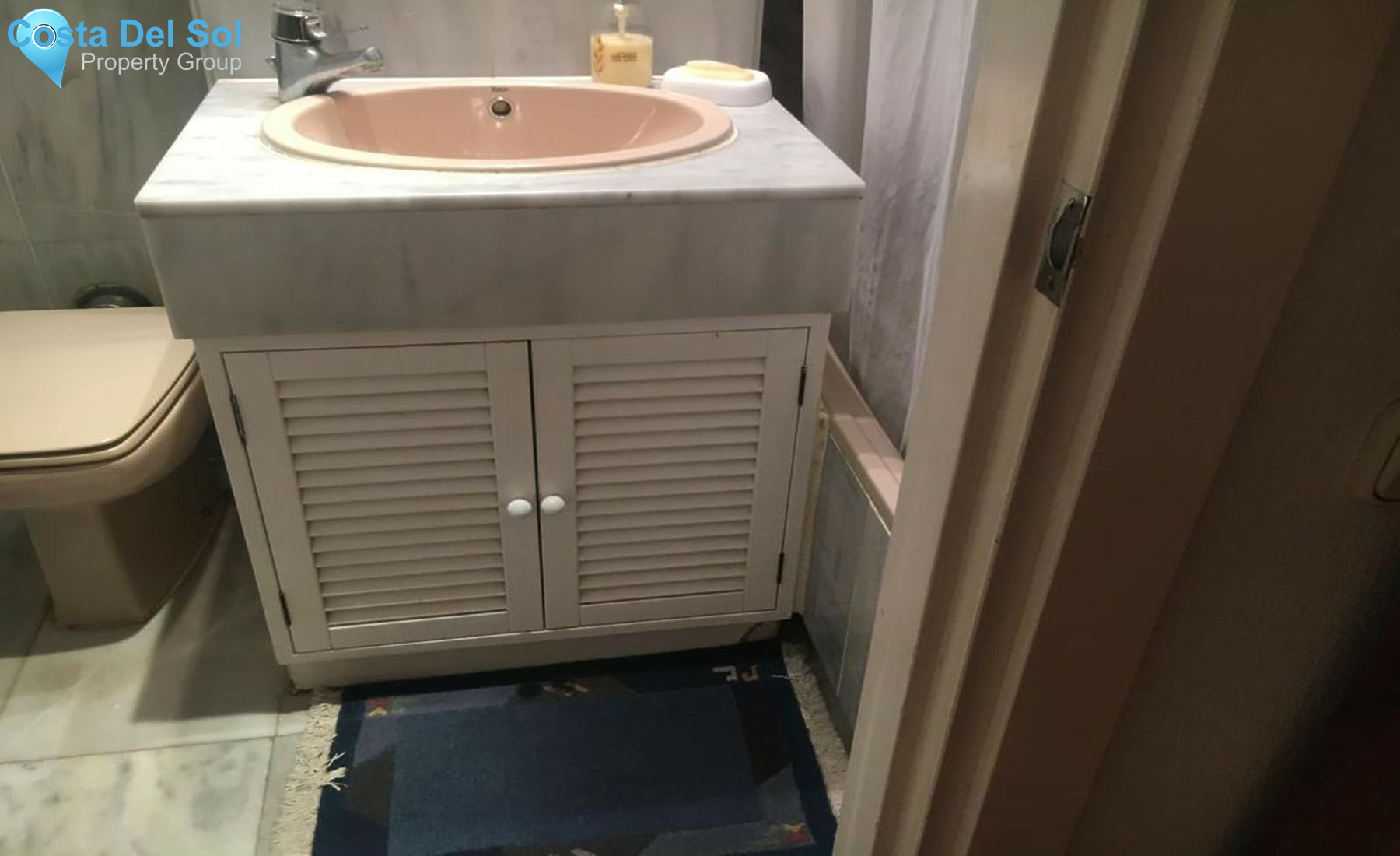 Middle Floor Apartment in Marbella-1271140