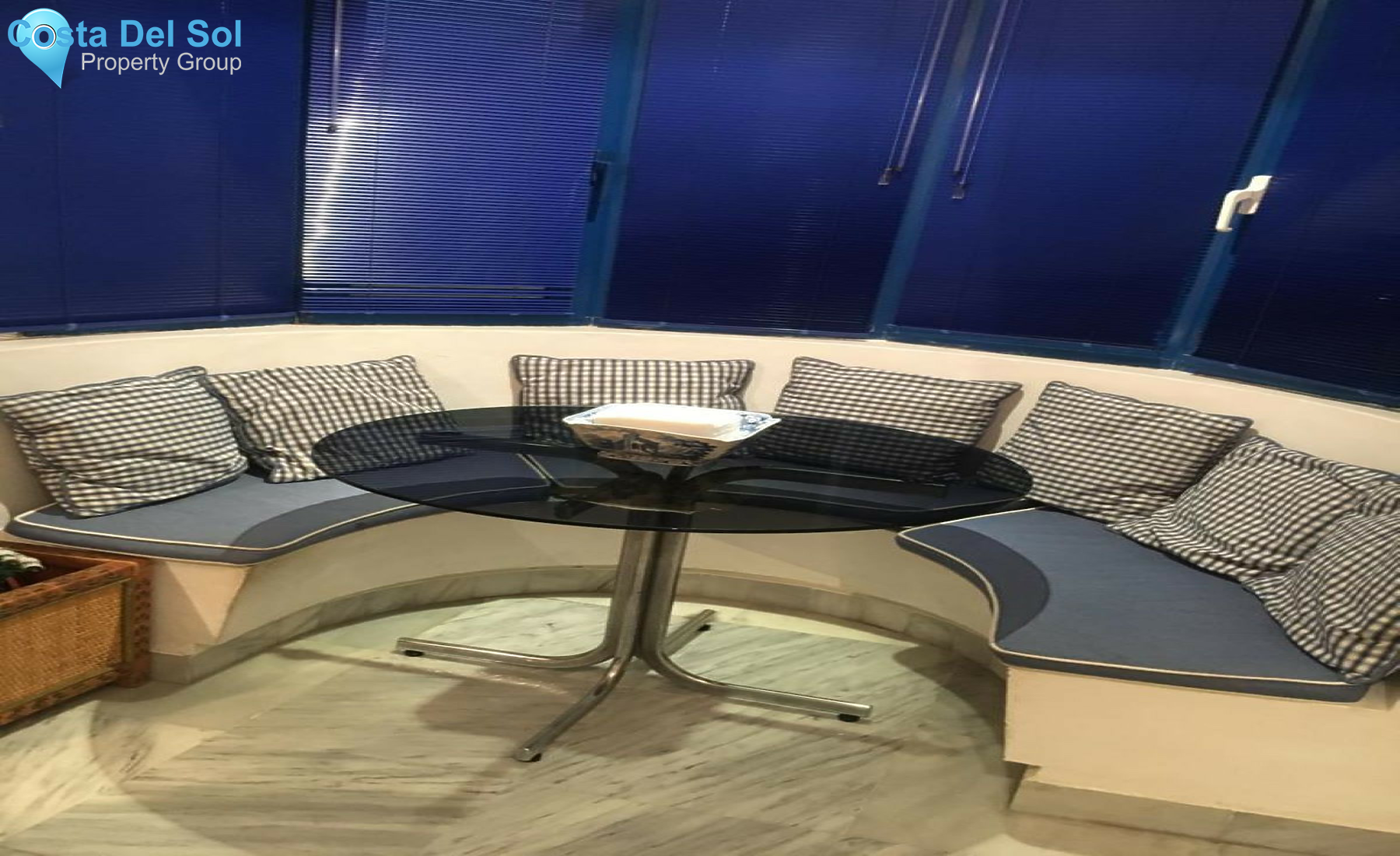 Middle Floor Apartment in Marbella-1271144