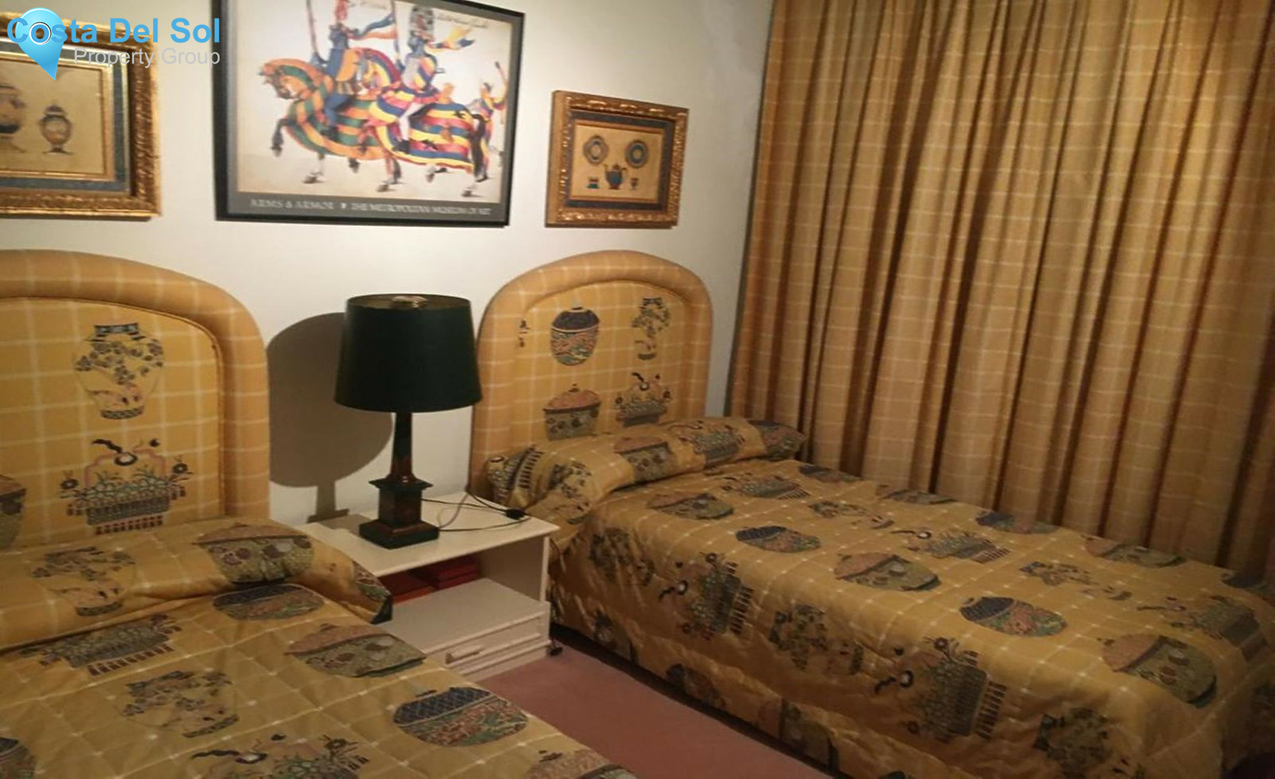 Middle Floor Apartment in Marbella-1271133