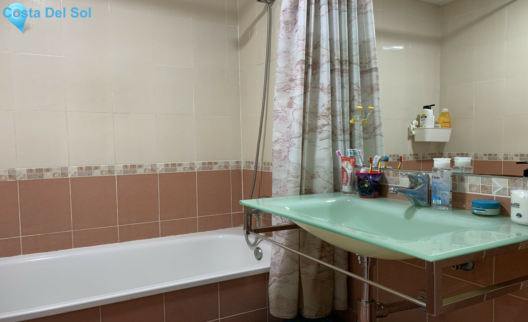 Middle Floor Apartment in Marbella-1301385