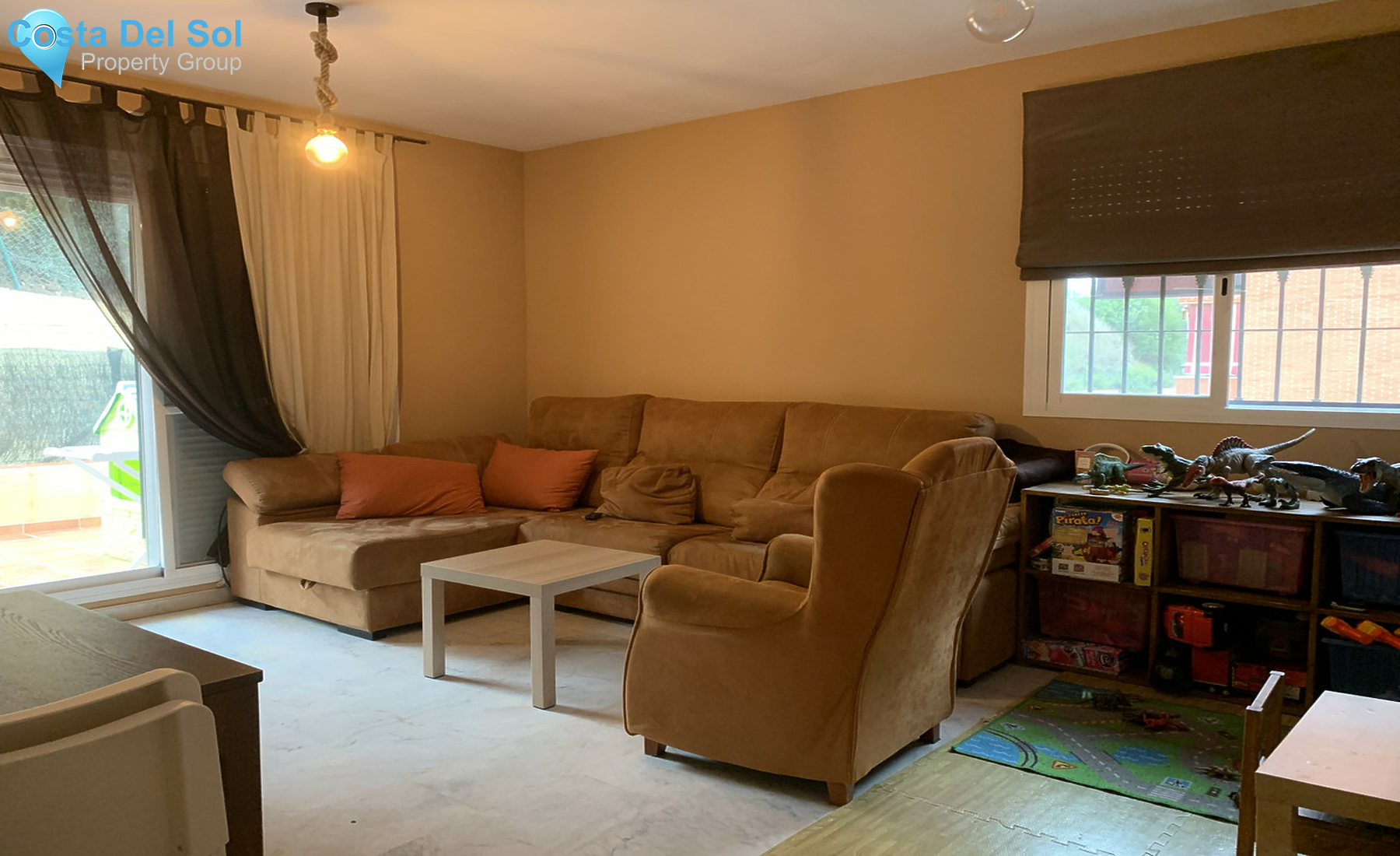 Middle Floor Apartment in Marbella-1301375