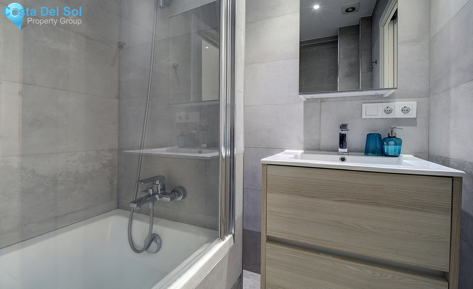 Middle Floor Apartment in Marbella-1305080