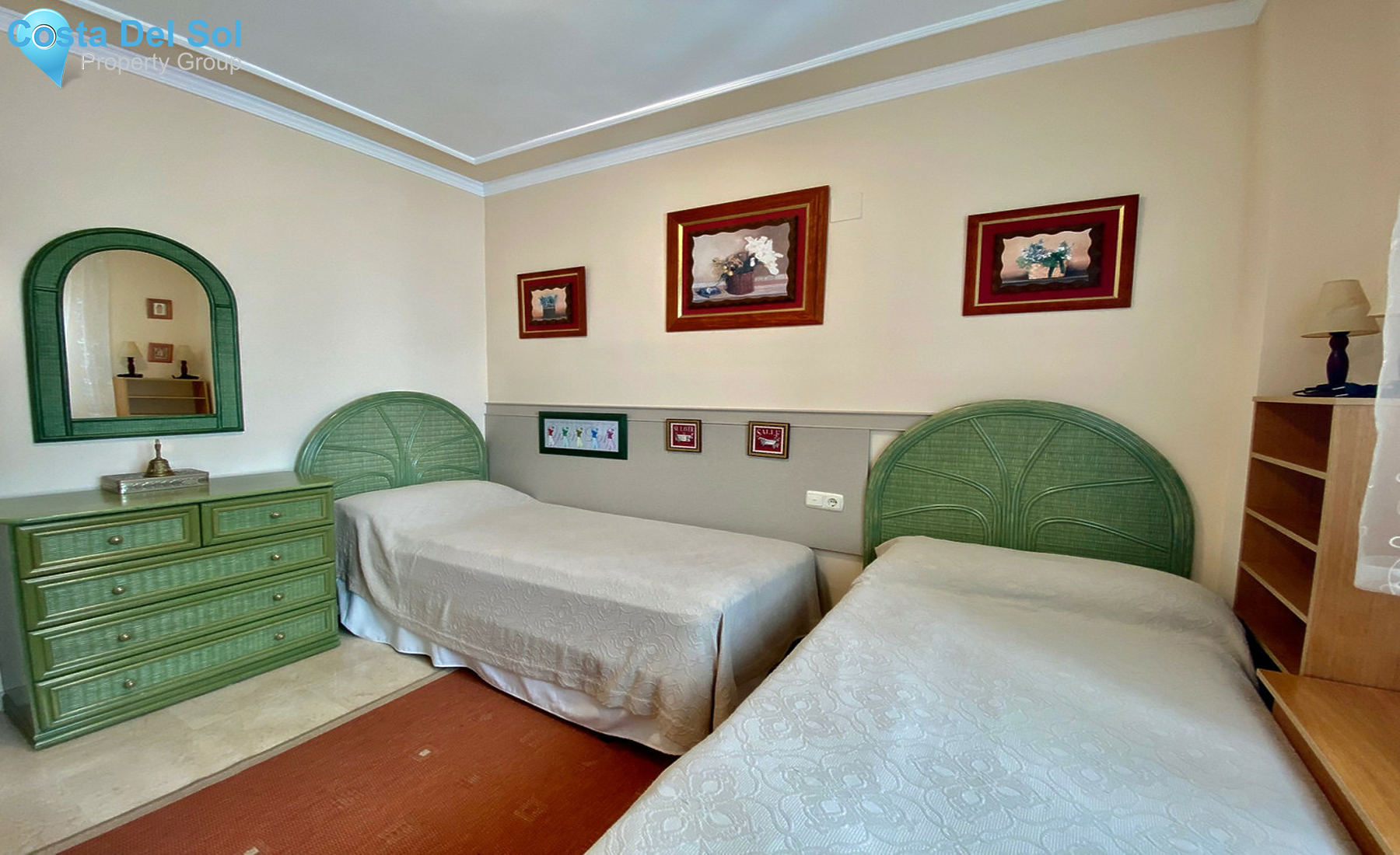 Middle Floor Apartment in Marbella-1318927