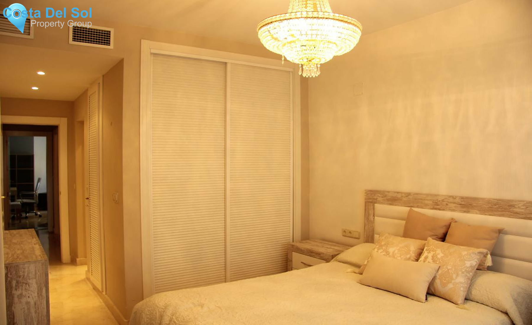 Middle Floor Apartment in Marbella-1321340
