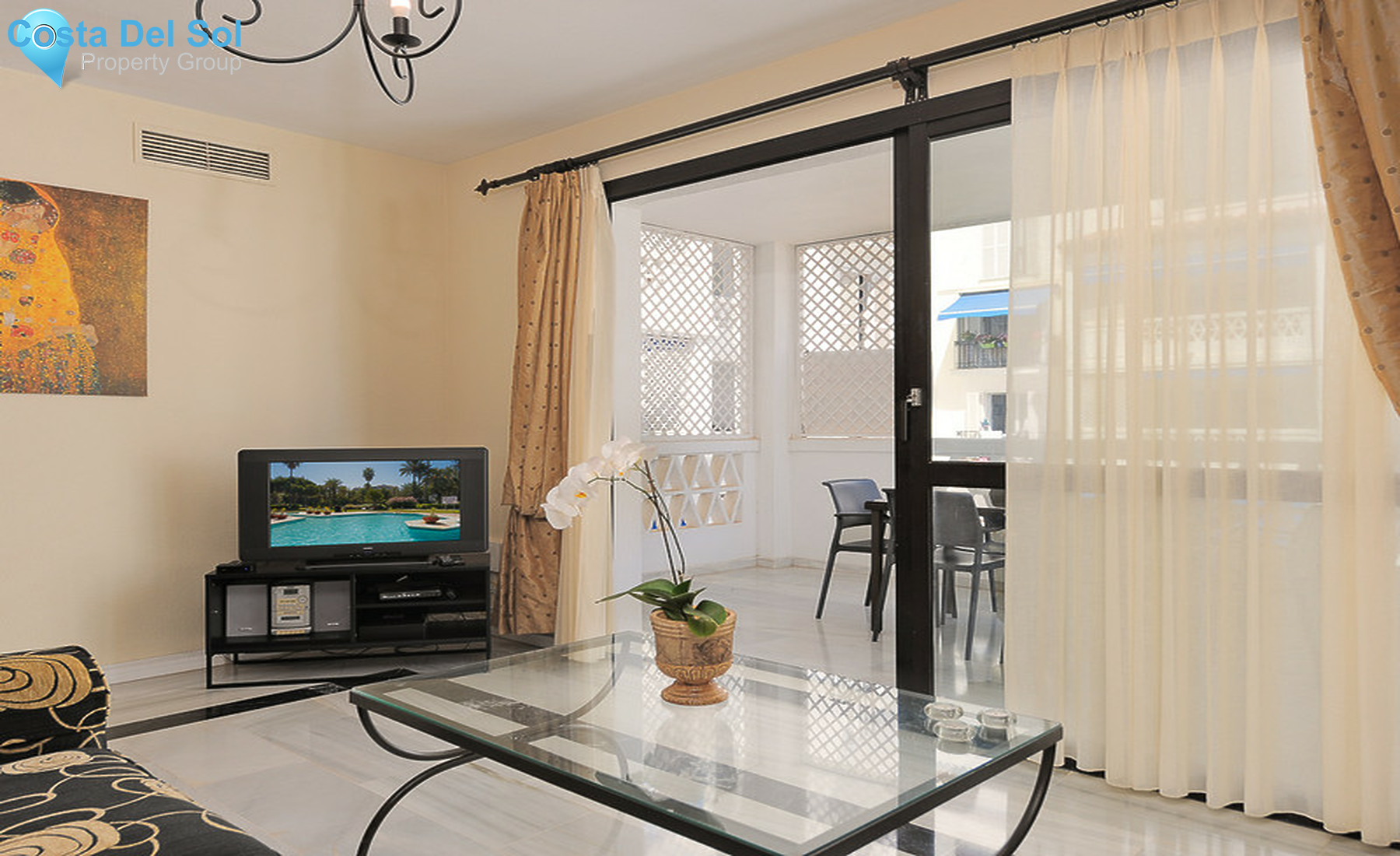Middle Floor Apartment in Marbella-1350865