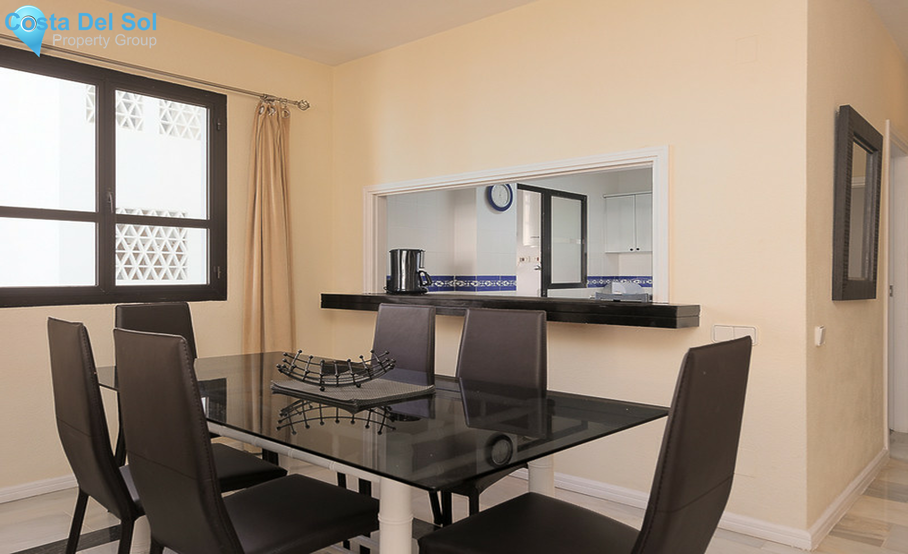 Middle Floor Apartment in Marbella-1350866