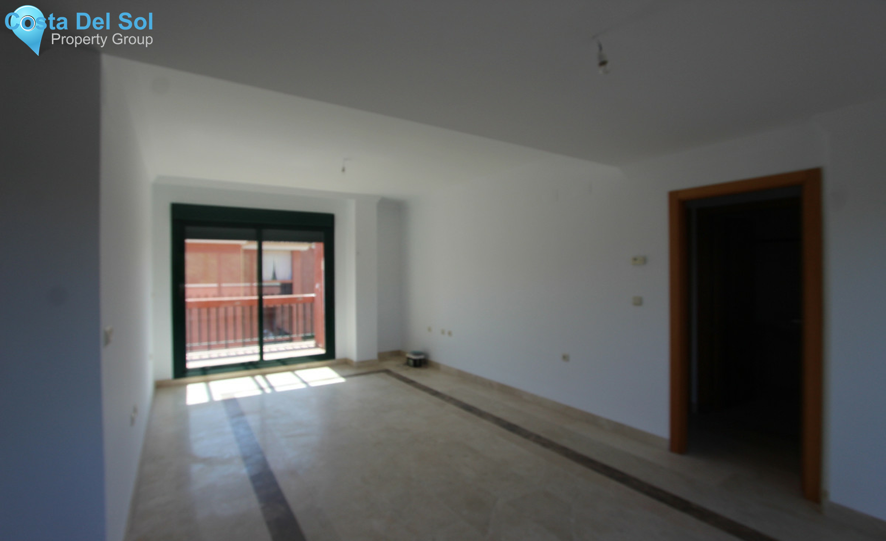 Middle Floor Apartment in Marbella-1369136