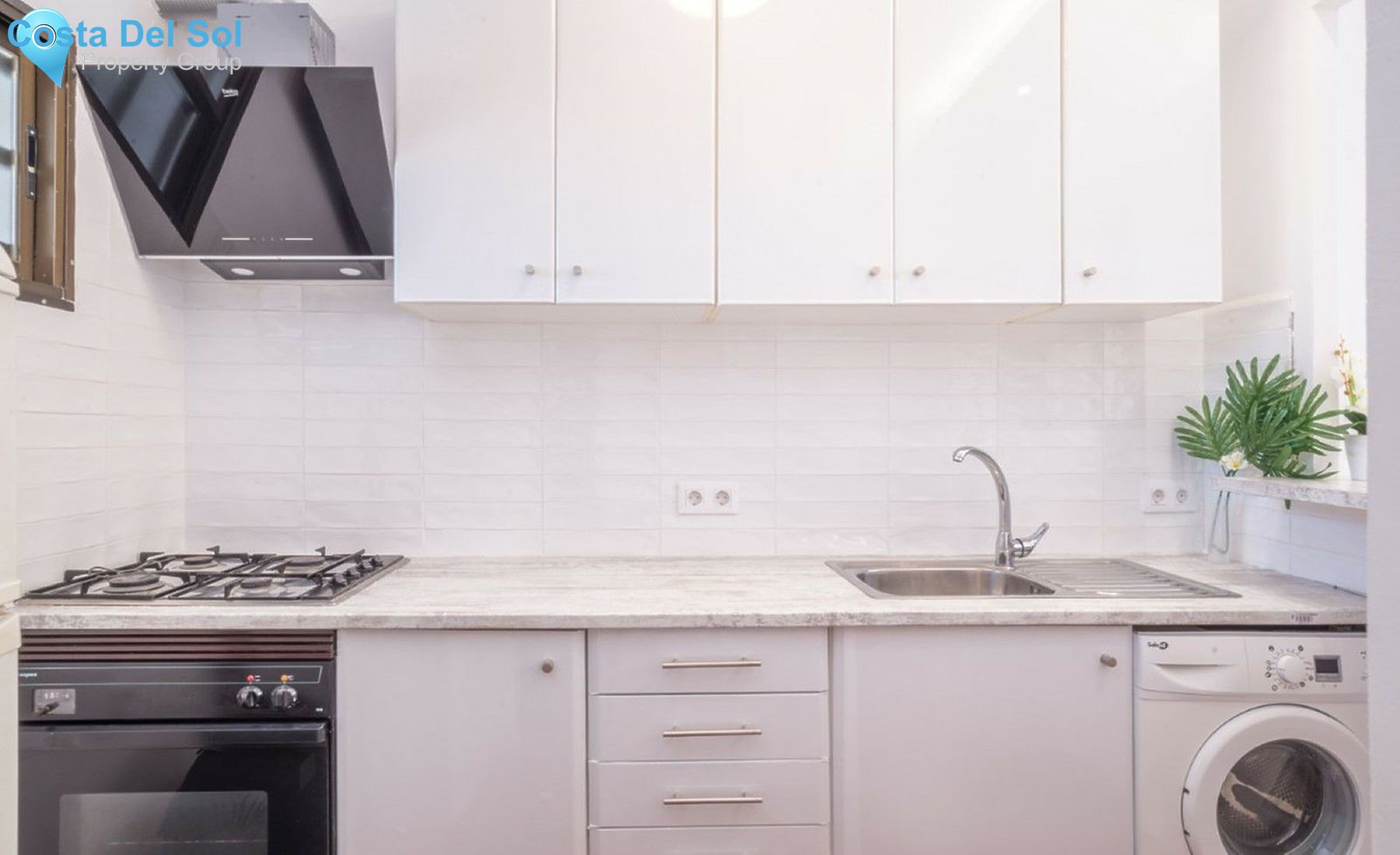 Middle Floor Apartment in Marbella-1370811