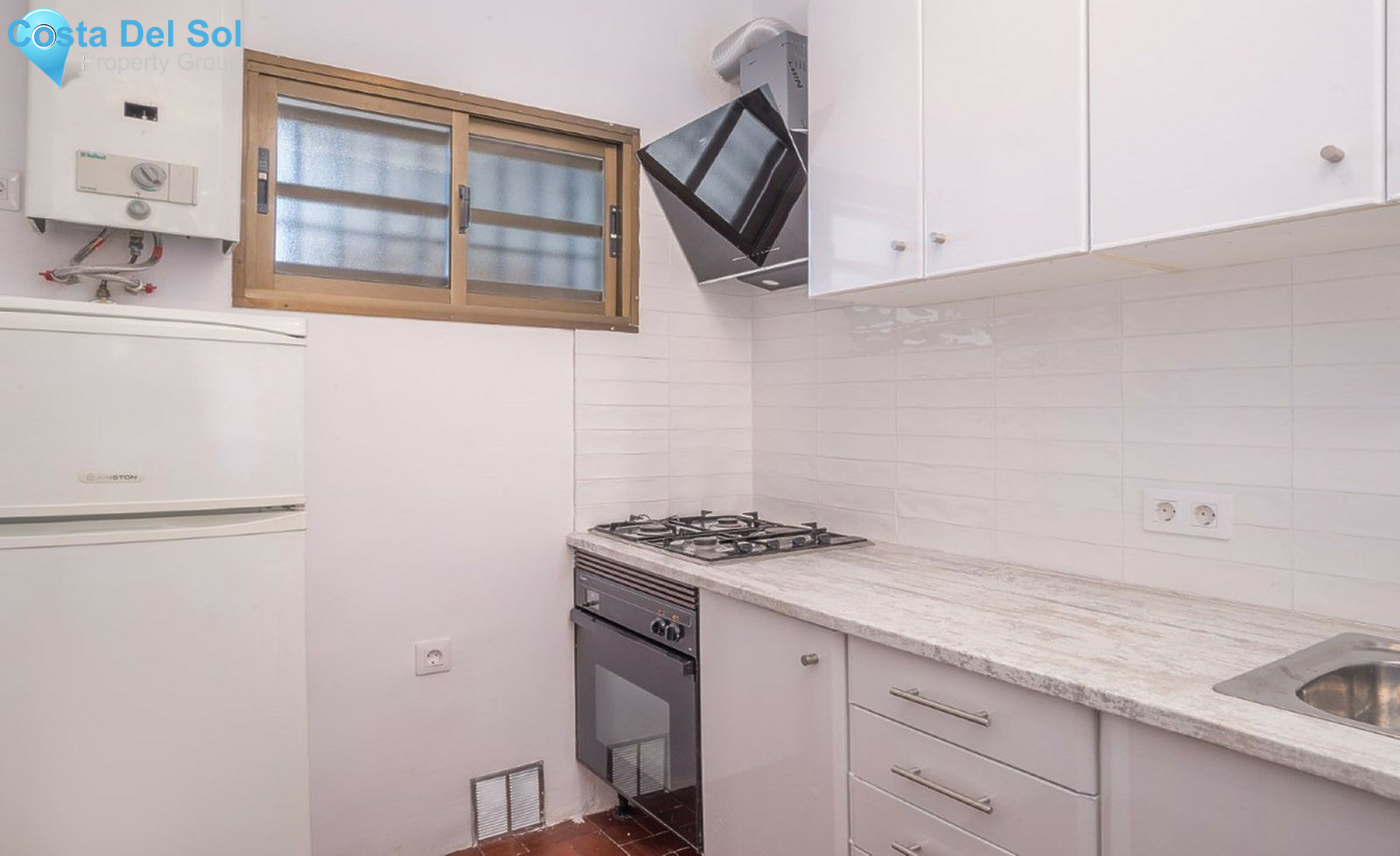 Middle Floor Apartment in Marbella-1370812