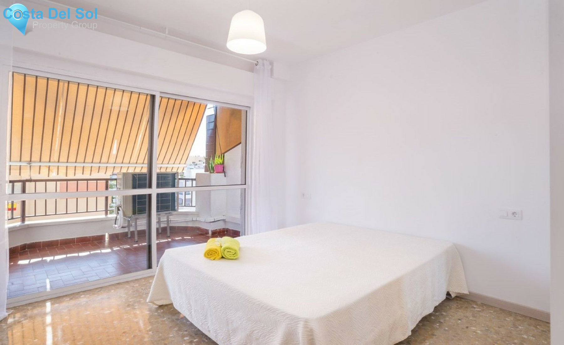 Middle Floor Apartment in Marbella-1370815