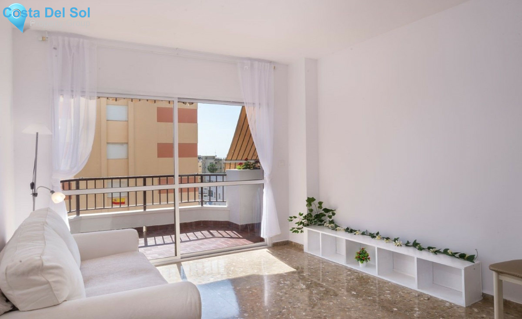 Middle Floor Apartment in Marbella-1370809