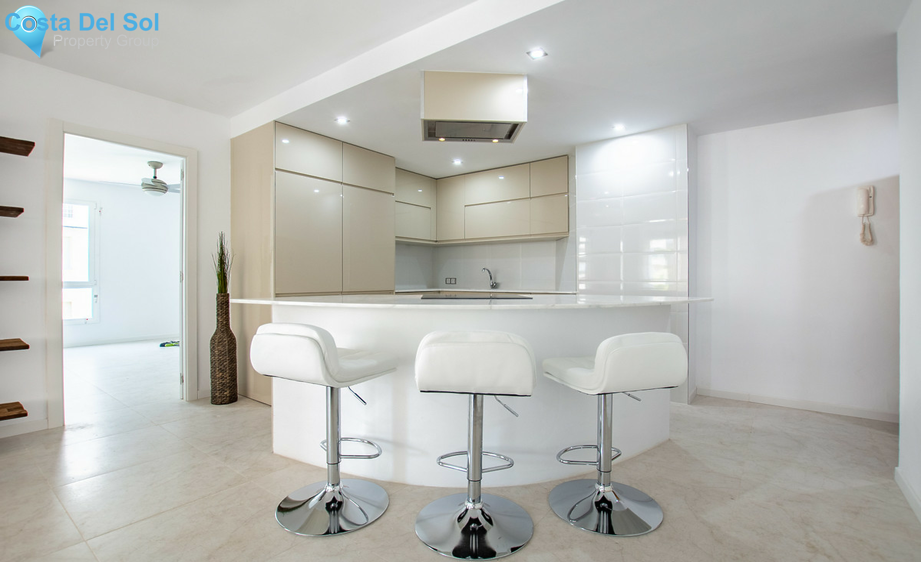 Middle Floor Apartment in Marbella-1407928