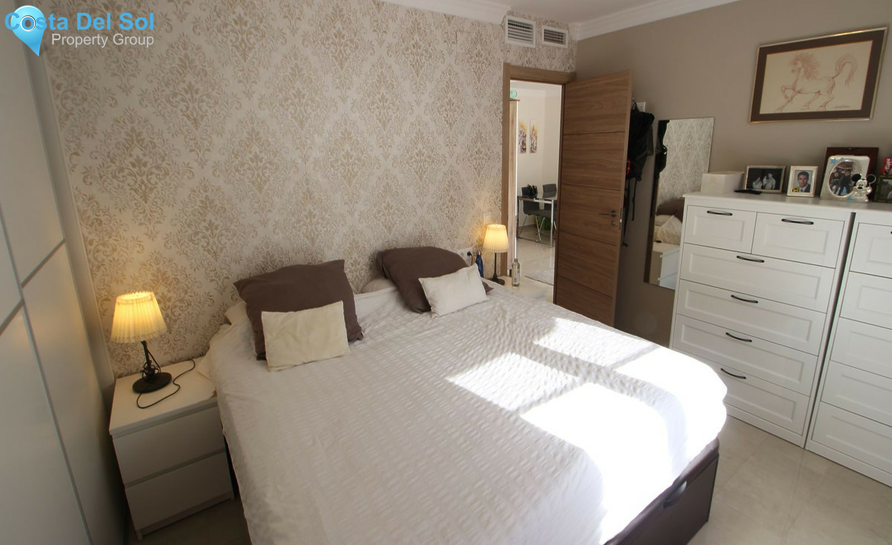Middle Floor Apartment in Marbella-1413209