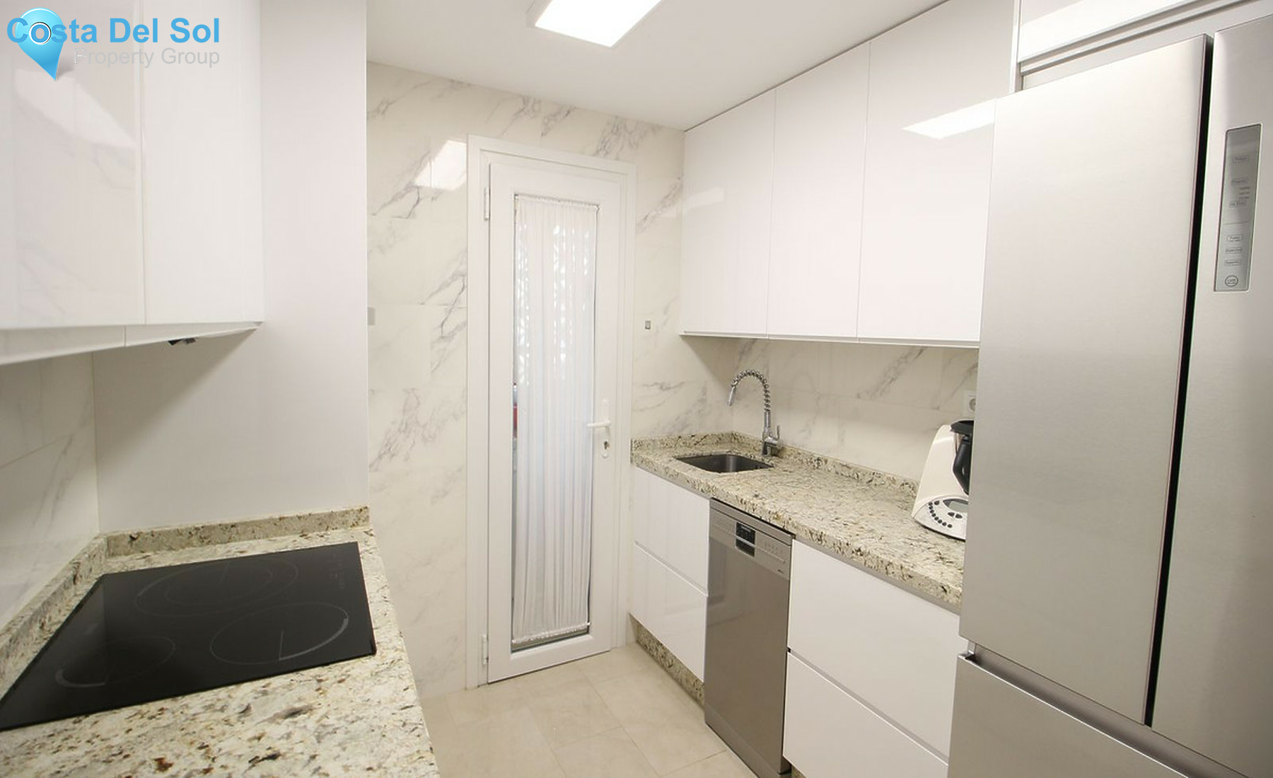 Middle Floor Apartment in Marbella-1413198