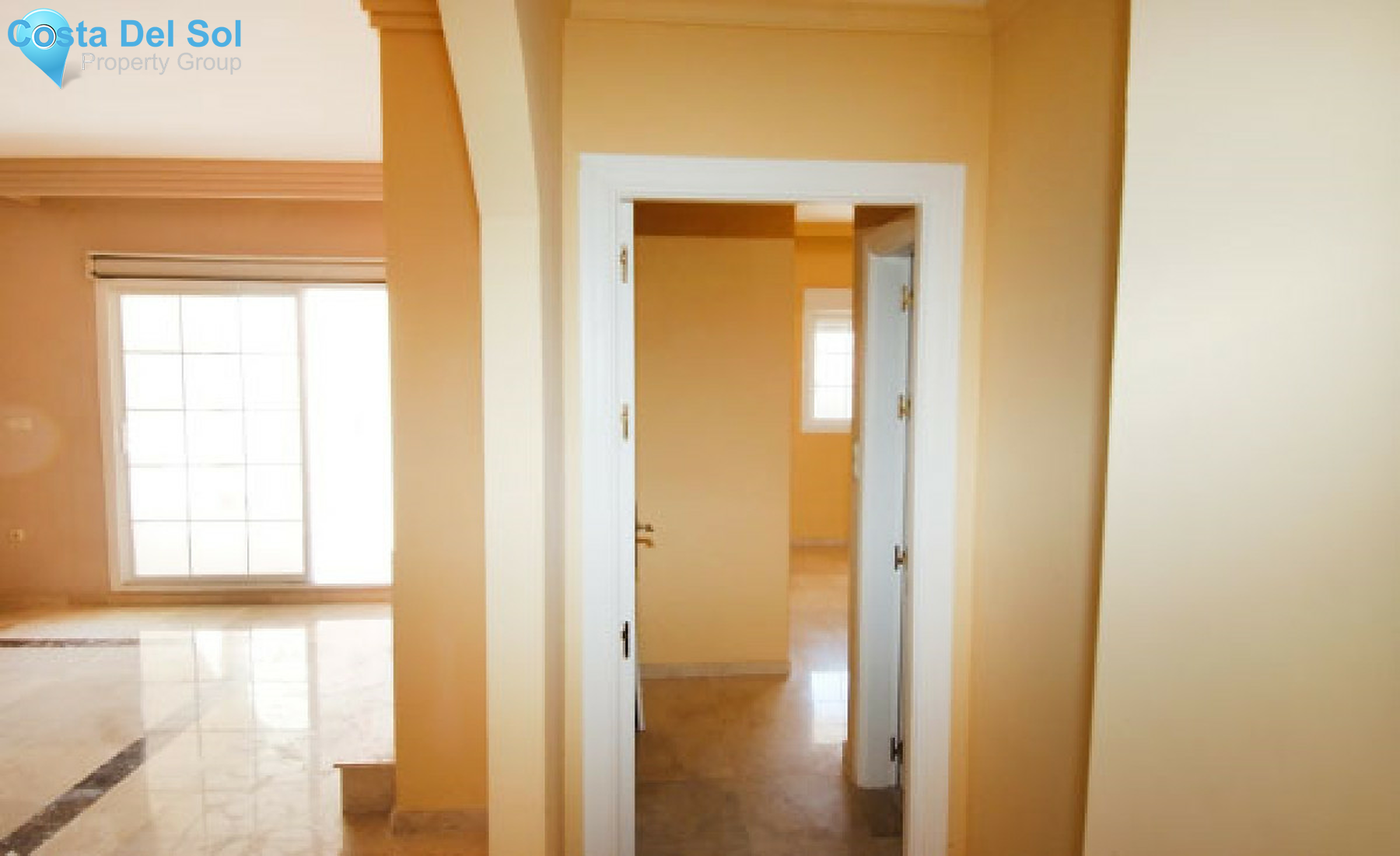 Middle Floor Apartment in Marbella-1435300