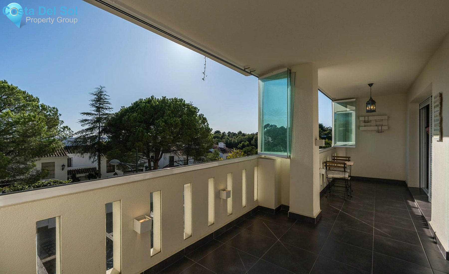 Middle Floor Apartment in Marbella-1436171