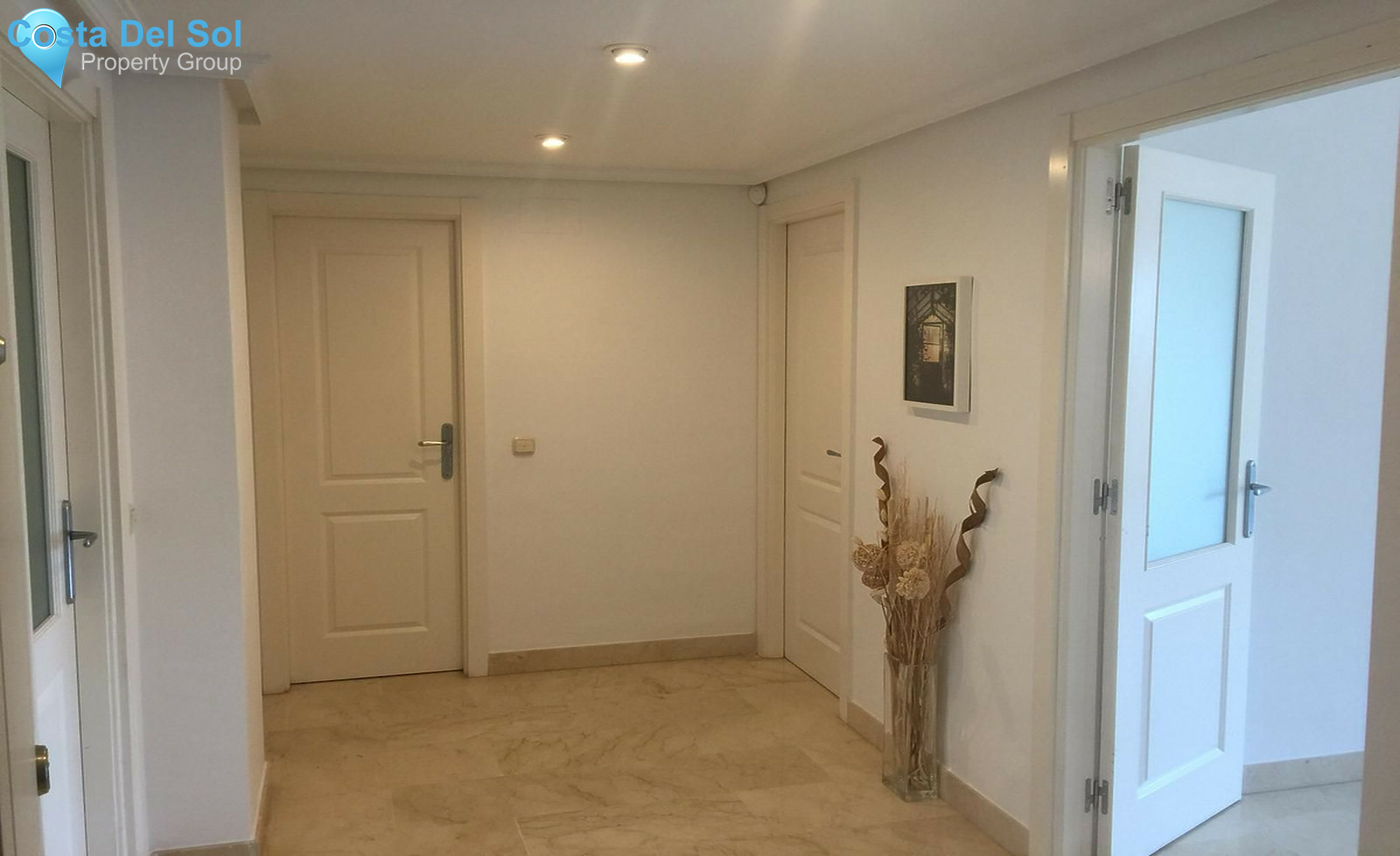 Middle Floor Apartment in Marbella-1436186