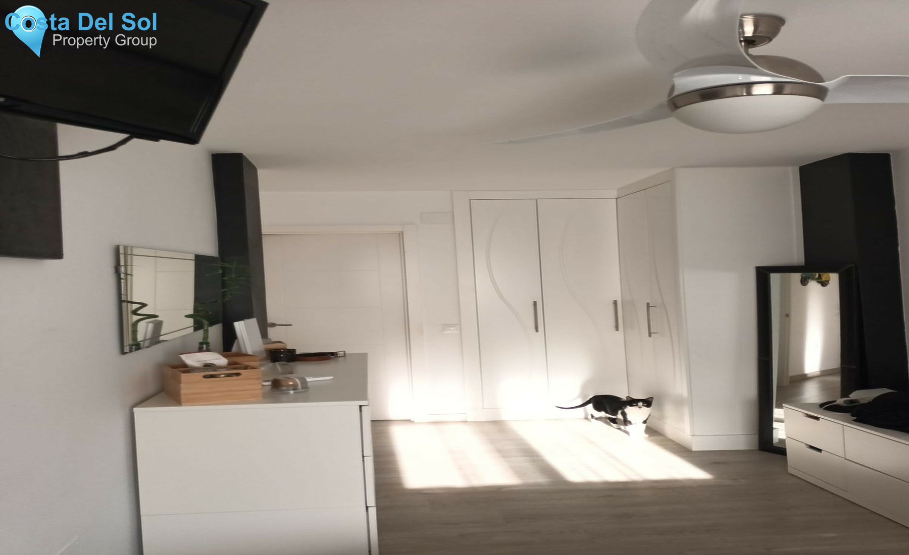Middle Floor Apartment in Marbella-1476016