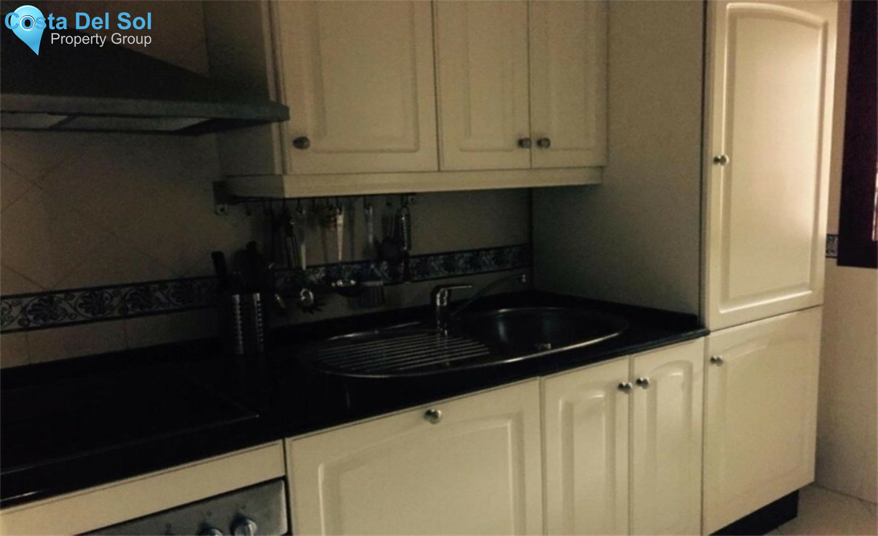 Middle Floor Apartment in Marbella-1476734