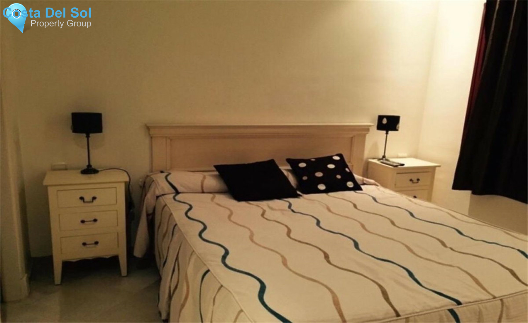 Middle Floor Apartment in Marbella-1476723