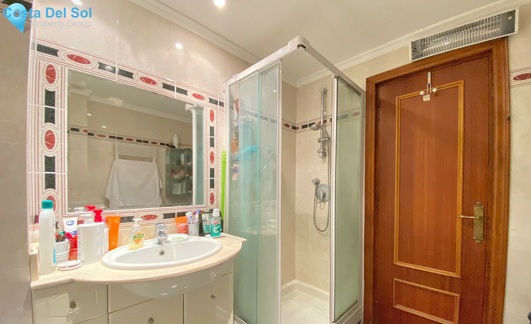 Middle Floor Apartment in Marbella-1479112
