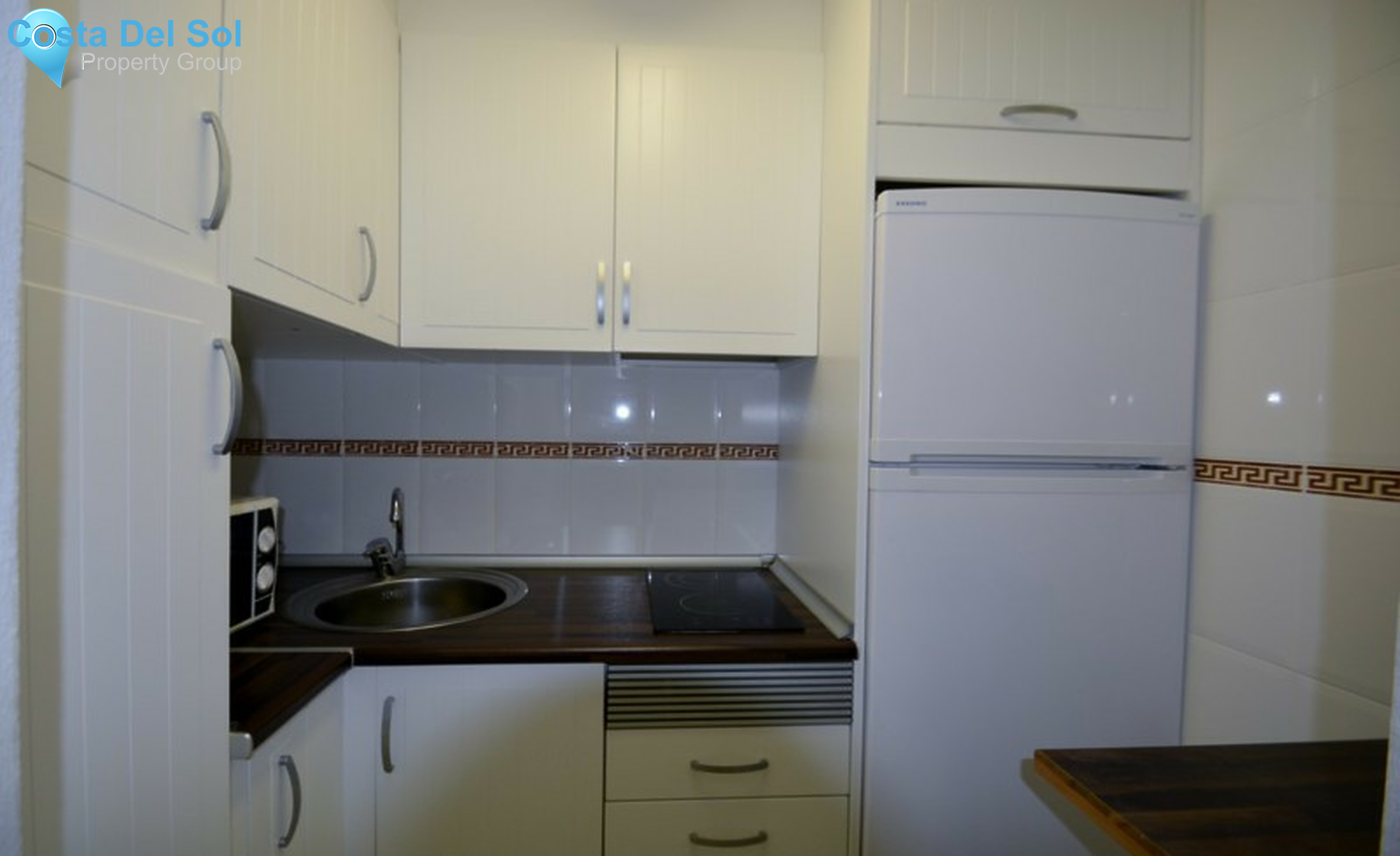Middle Floor Apartment in Marbella-1500650