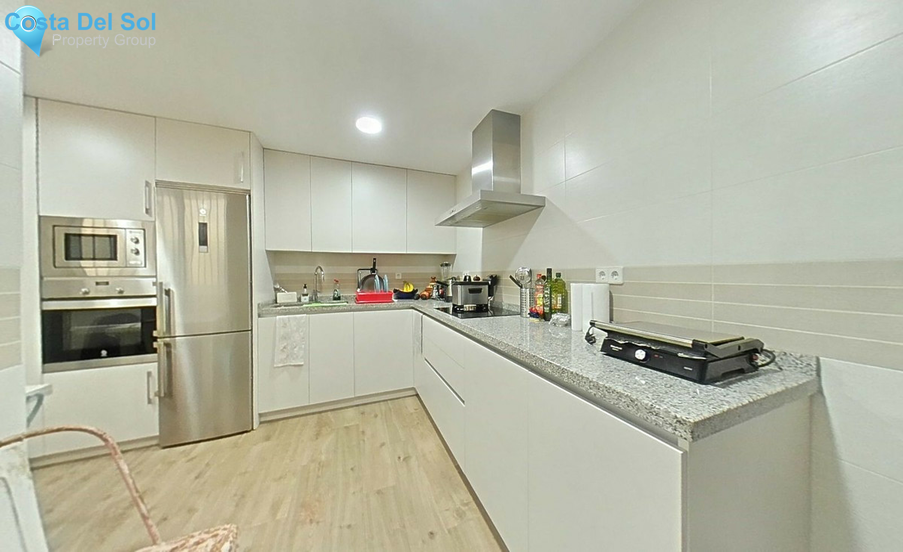 Middle Floor Apartment in Marbella-1522589
