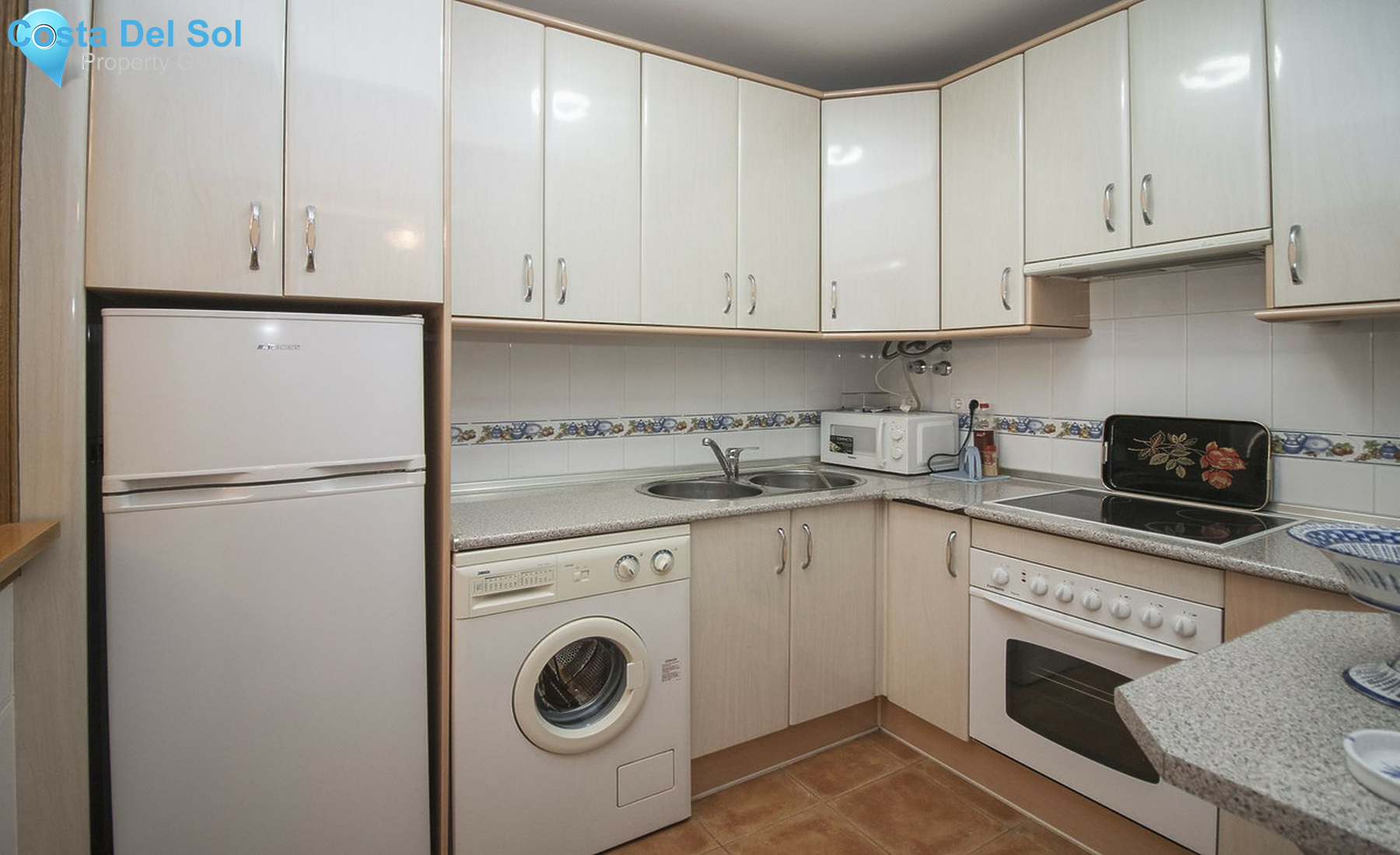 Middle Floor Apartment in Marbella-1526391
