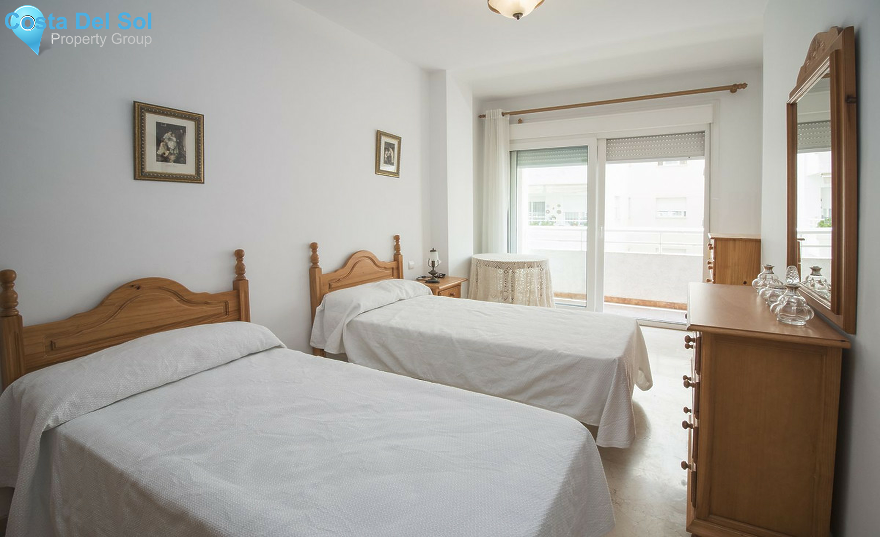 Middle Floor Apartment in Marbella-1526392