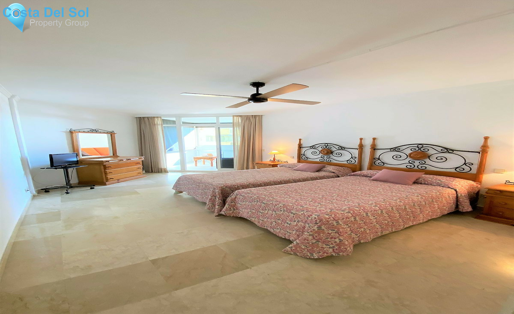 Middle Floor Apartment in Marbella-1527413