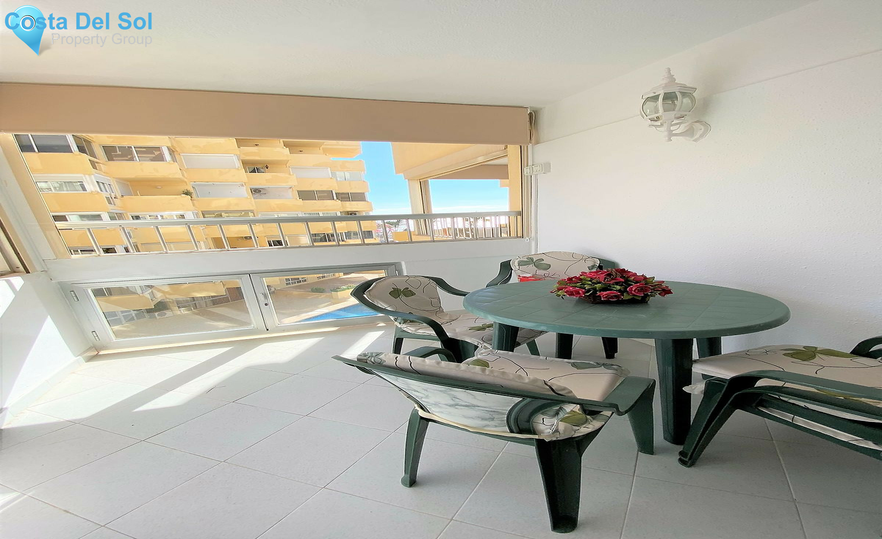 Middle Floor Apartment in Marbella-1527416