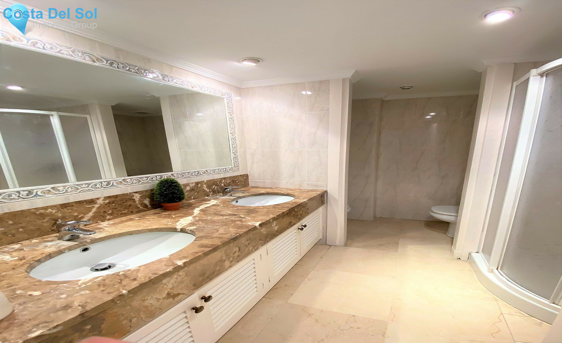 Middle Floor Apartment in Marbella-1527419