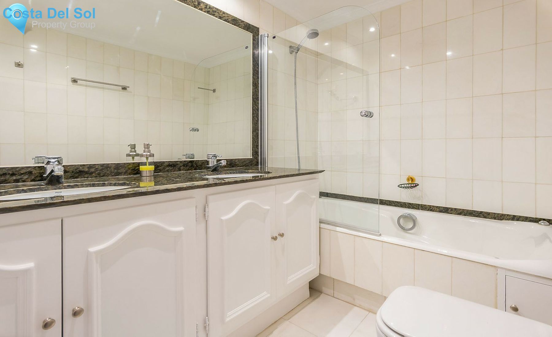 Middle Floor Apartment in Marbella-1540621