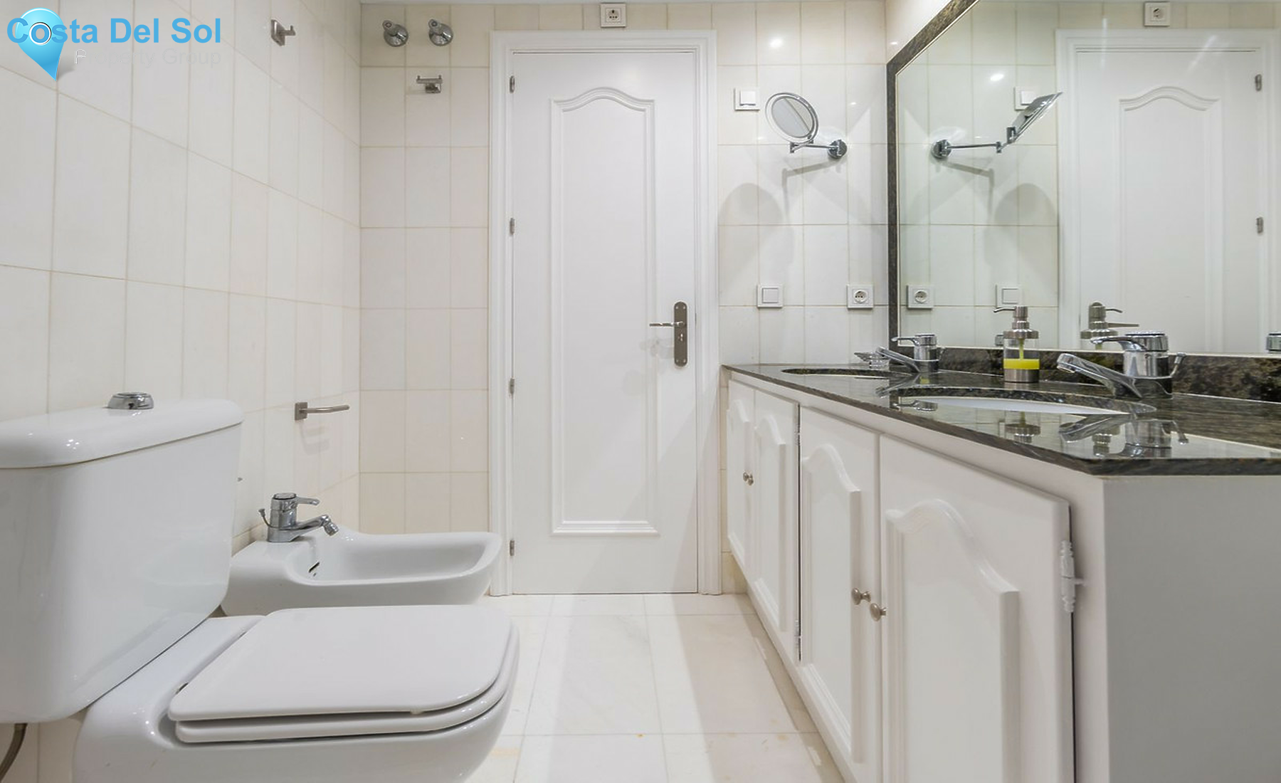 Middle Floor Apartment in Marbella-1540622