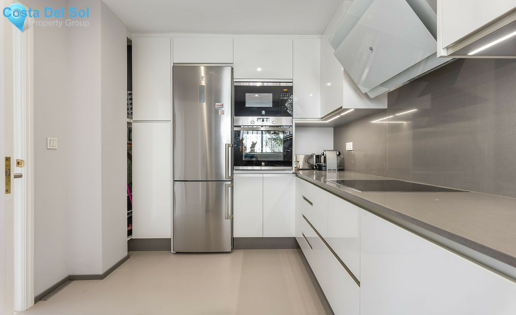 Middle Floor Apartment in Marbella-1540614