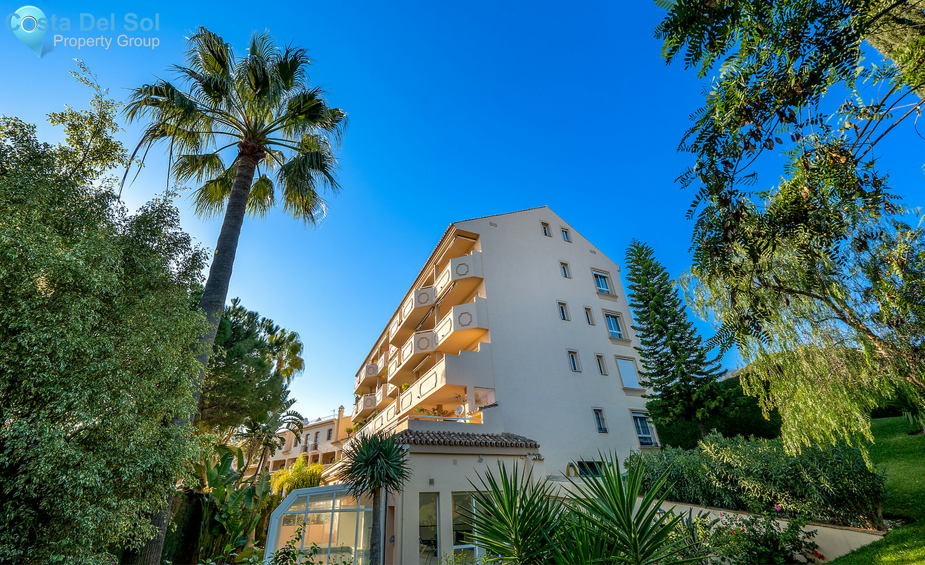 Middle Floor Apartment in Marbella-1540994