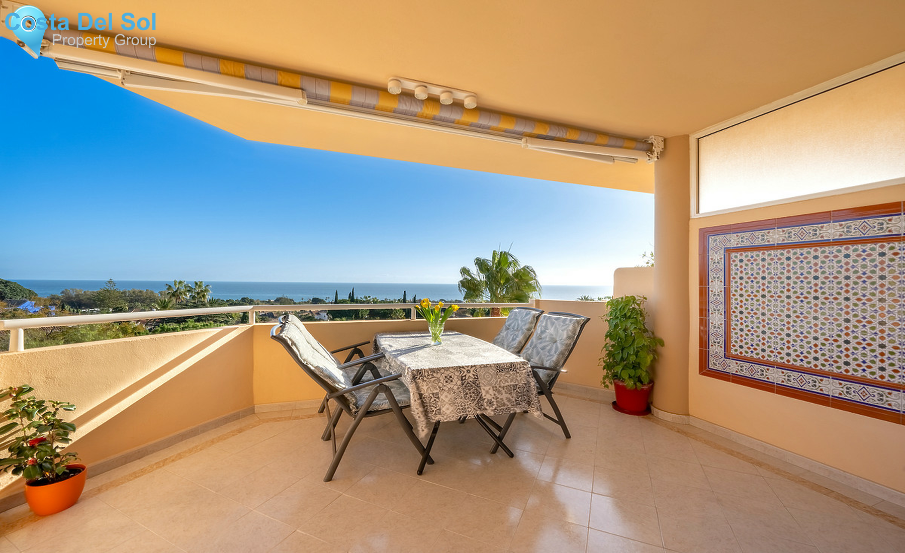 Middle Floor Apartment in Marbella-1540996