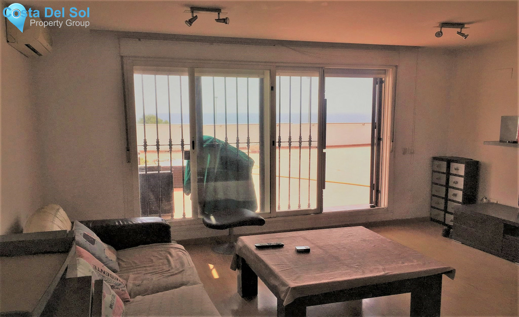 Middle Floor Apartment in Marbella-1543280