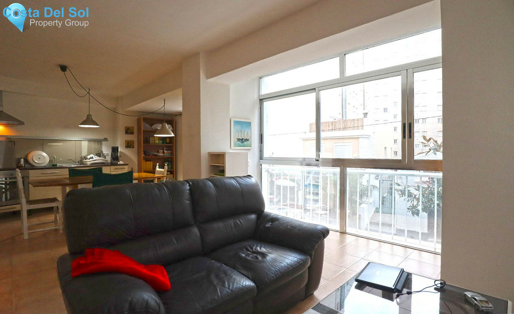 Middle Floor Apartment in Marbella-1556681