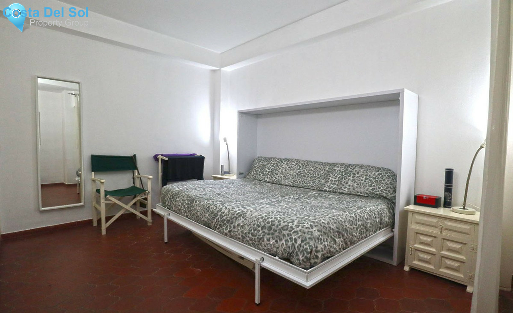 Middle Floor Apartment in Marbella-1556685