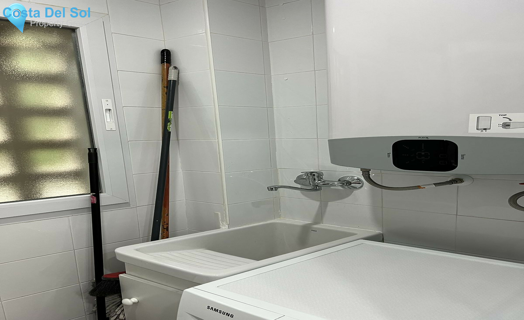 Middle Floor Apartment in Marbella-1557036