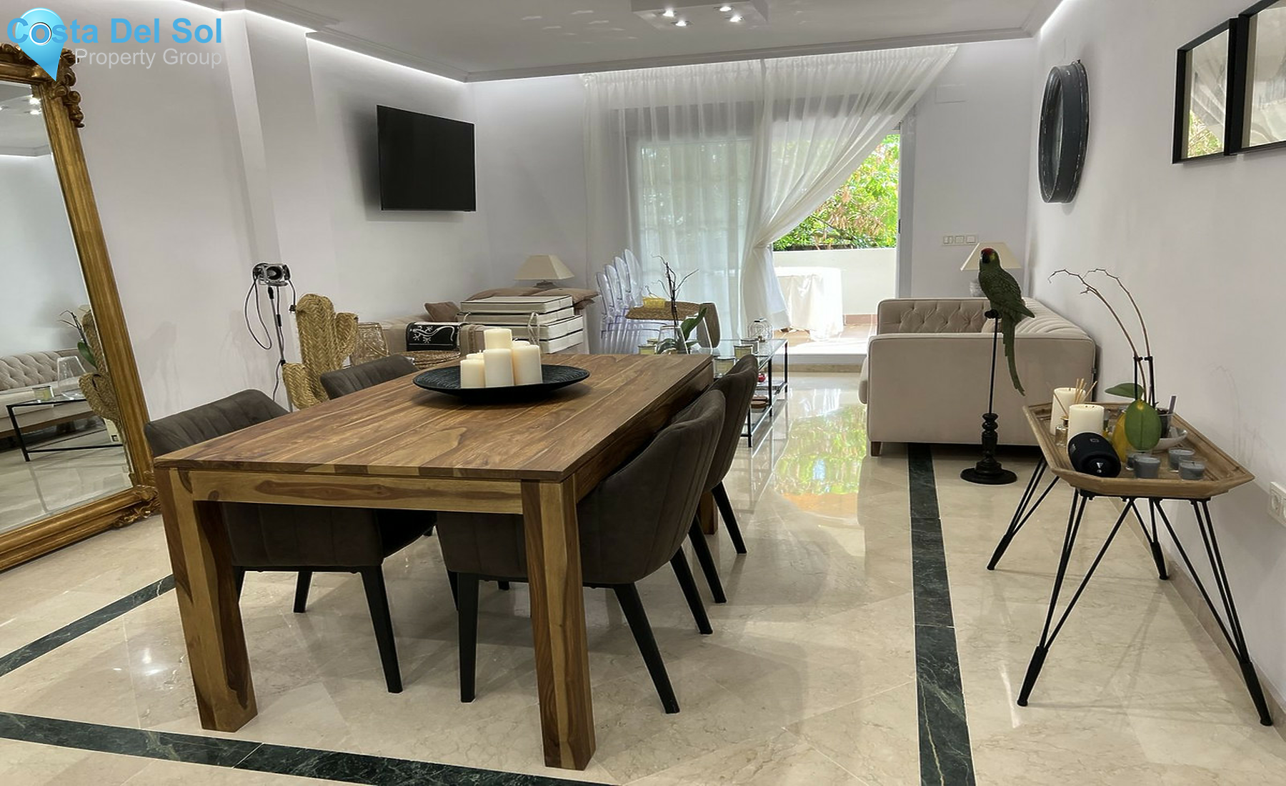 Middle Floor Apartment in Marbella-1557038