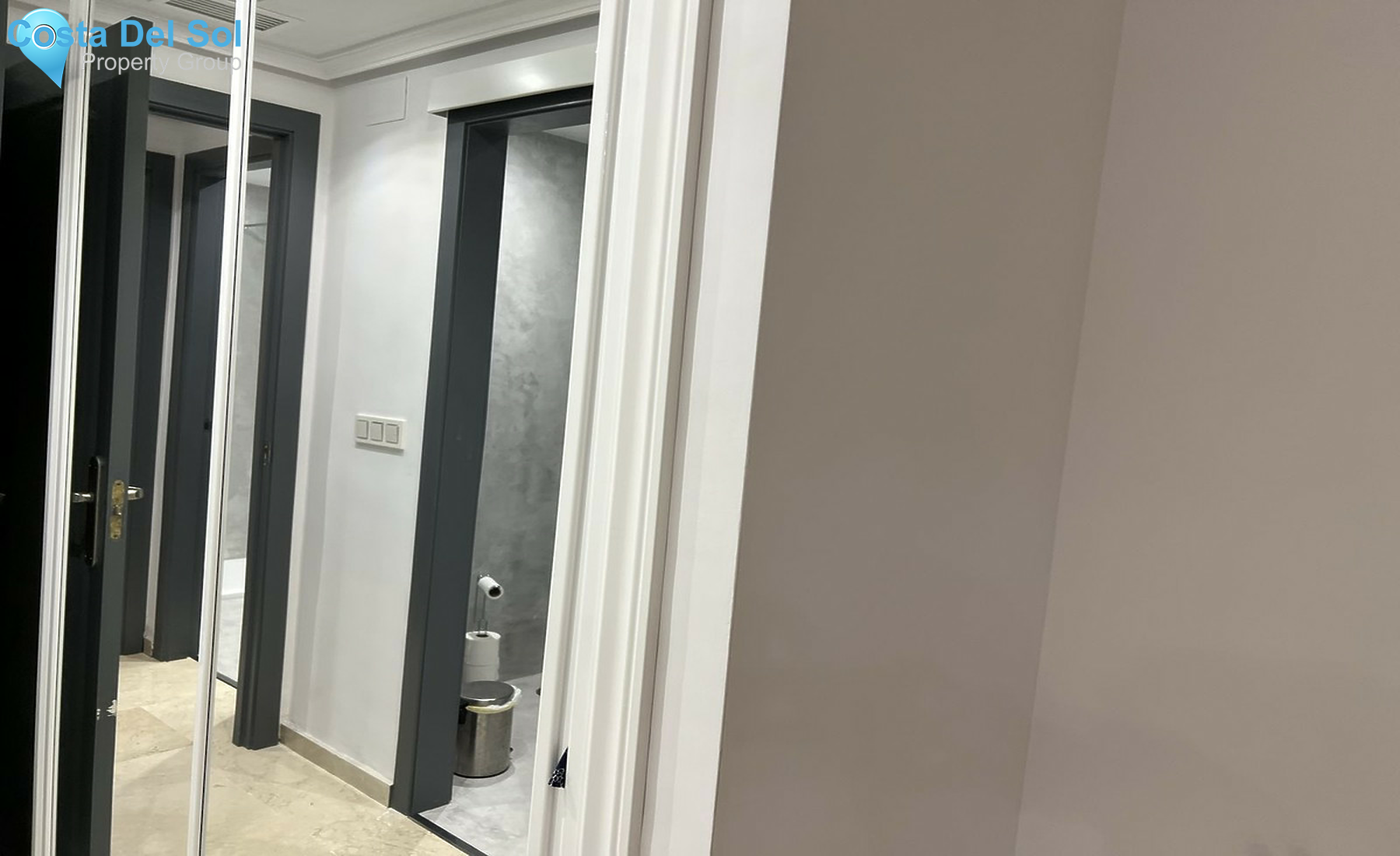Middle Floor Apartment in Marbella-1557022