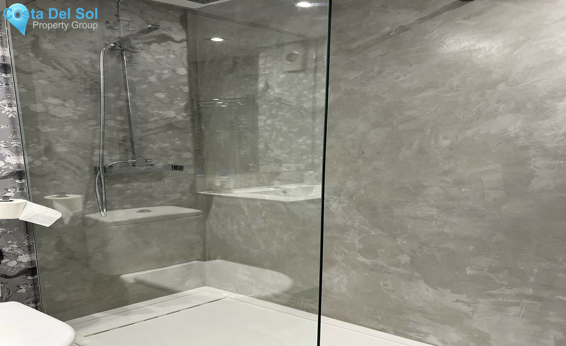 Middle Floor Apartment in Marbella-1557025