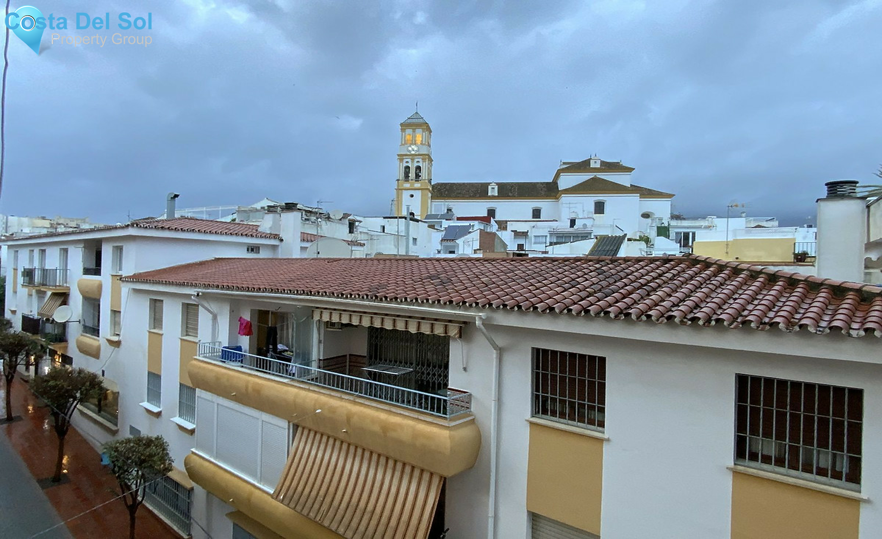 Middle Floor Apartment in Marbella-1557115