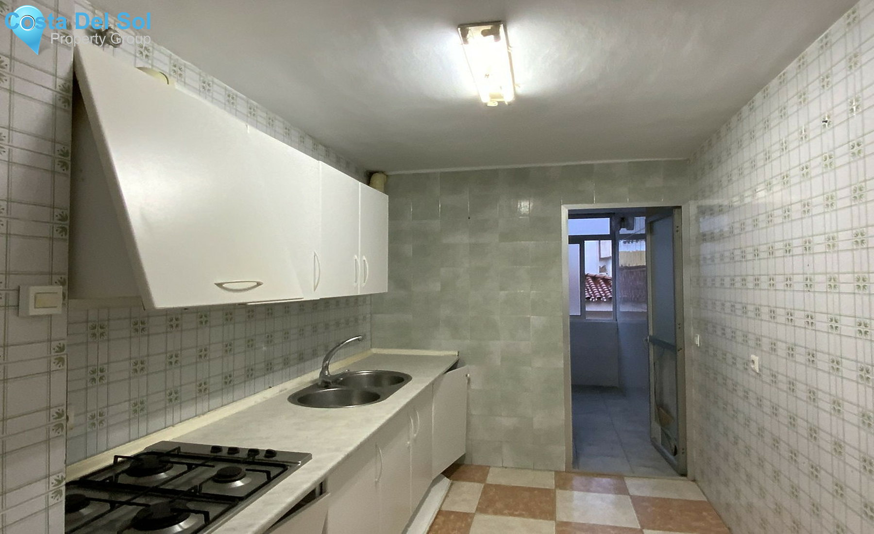 Middle Floor Apartment in Marbella-1557121