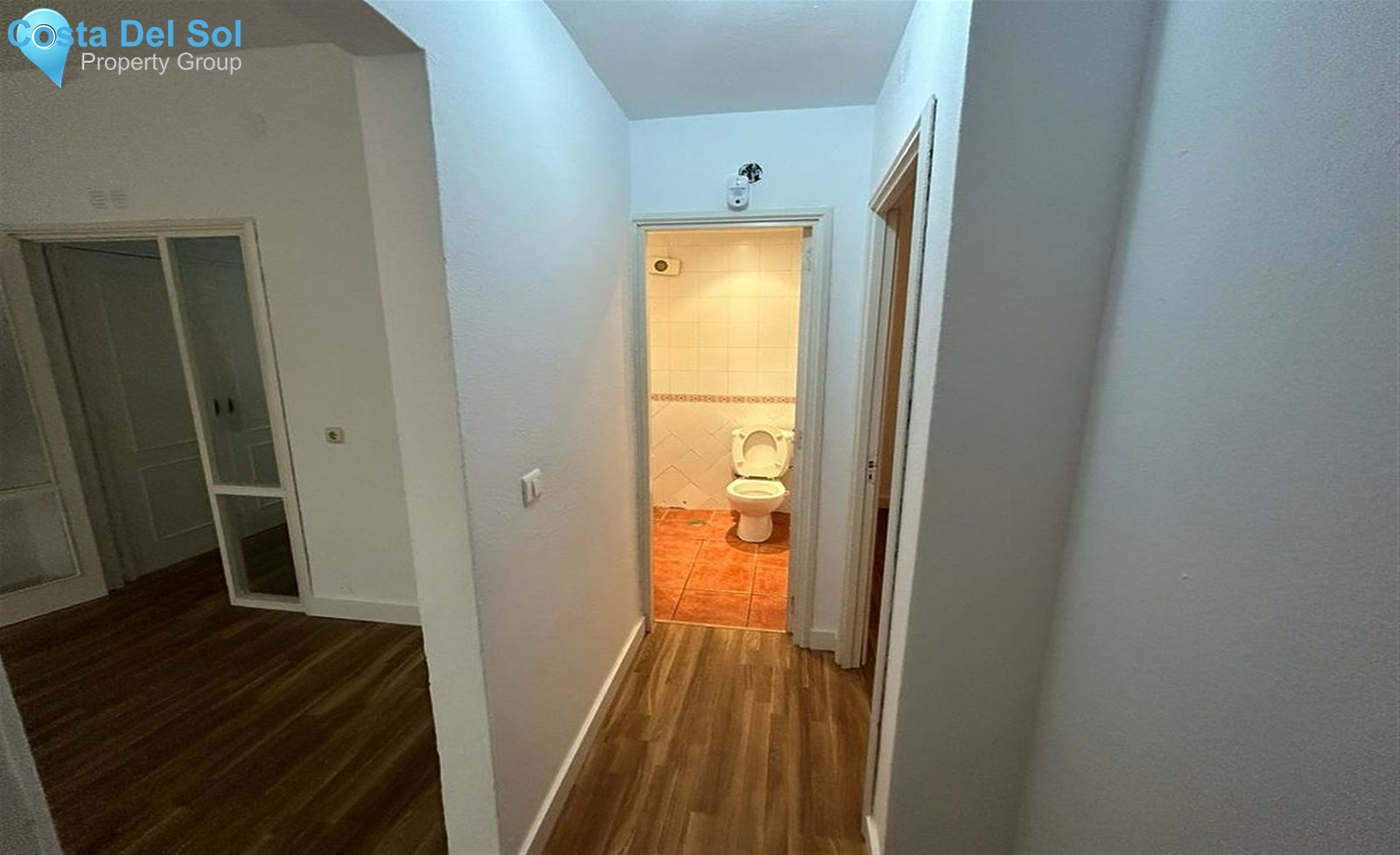 Middle Floor Apartment in Marbella-1558616