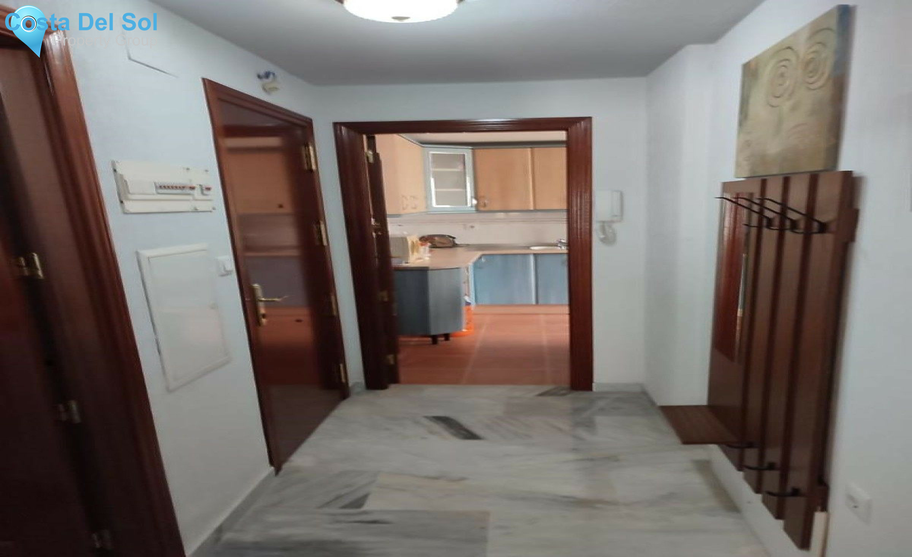 Middle Floor Apartment in Marbella-1561393