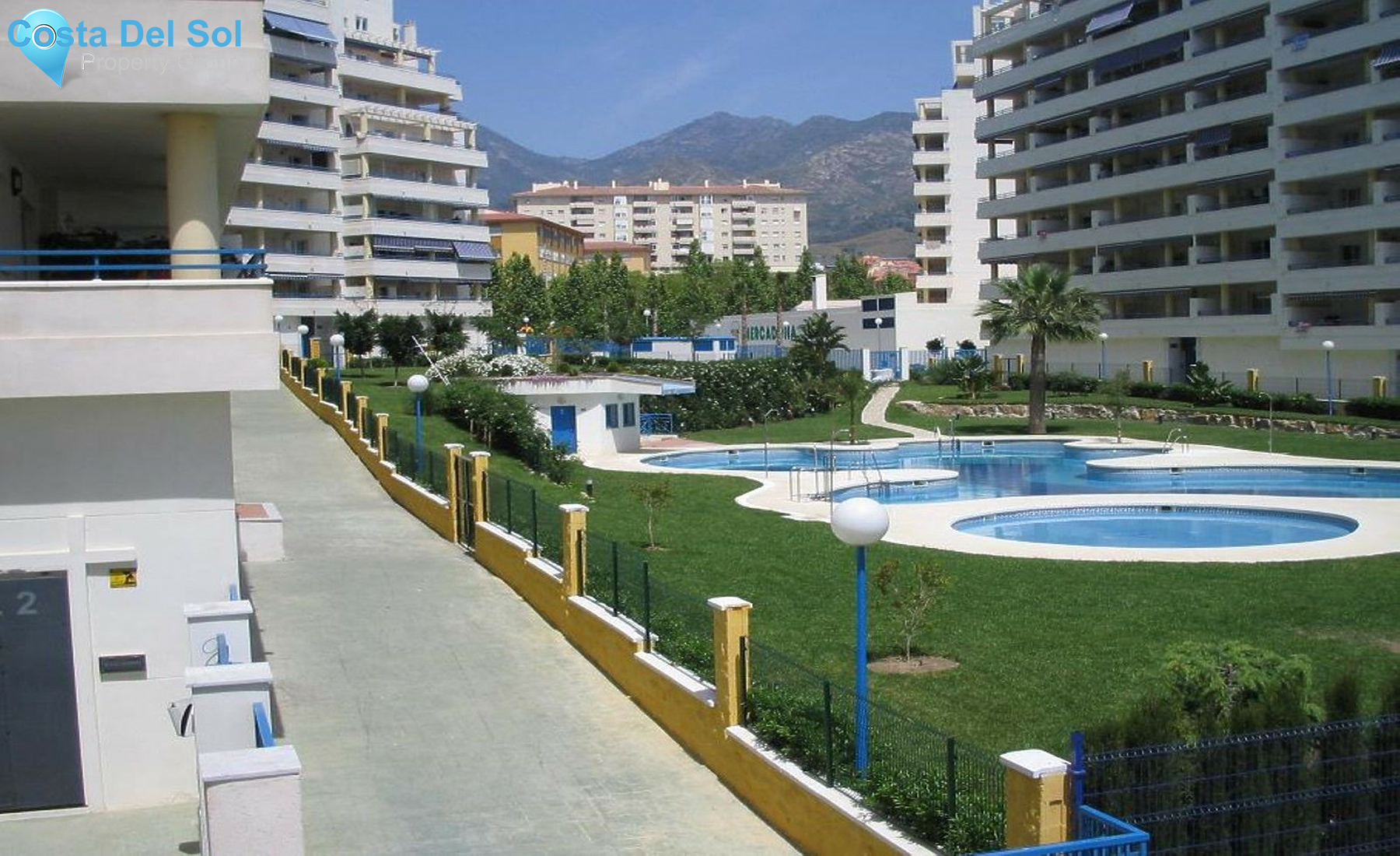 Middle Floor Apartment in Marbella-1561382