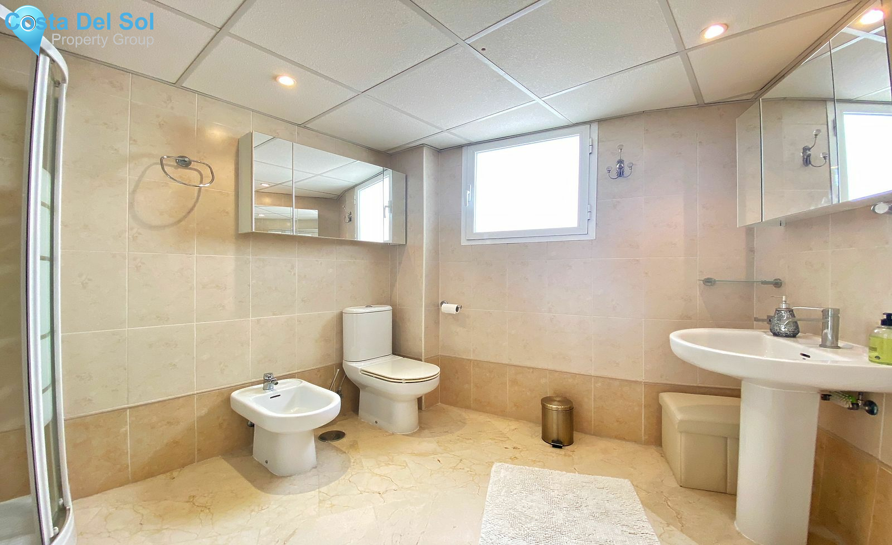 Middle Floor Apartment in Marbella-1131330